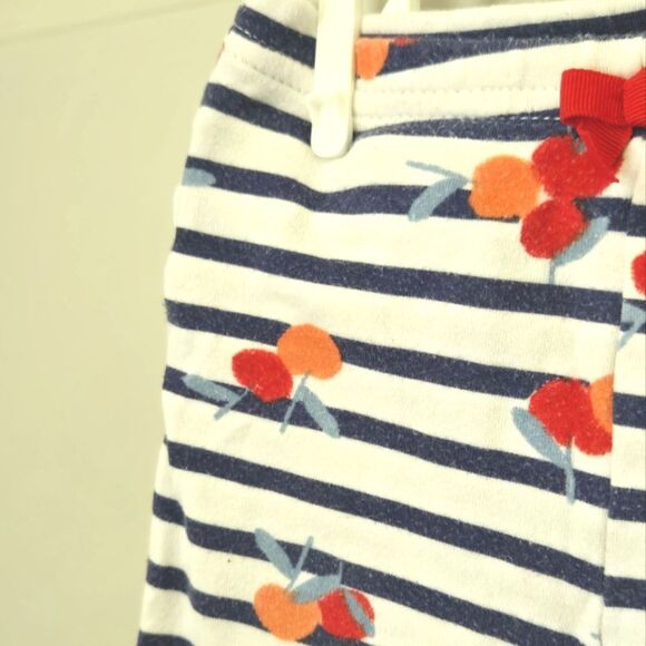 5/$10 Gymboree Leggings Size 6-12 M - Picture 2 of 4